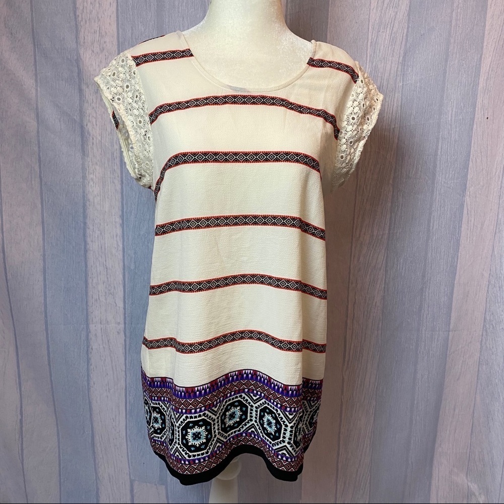 Daniel Rainn Women's Blouse Sz Small Short Sleeve.